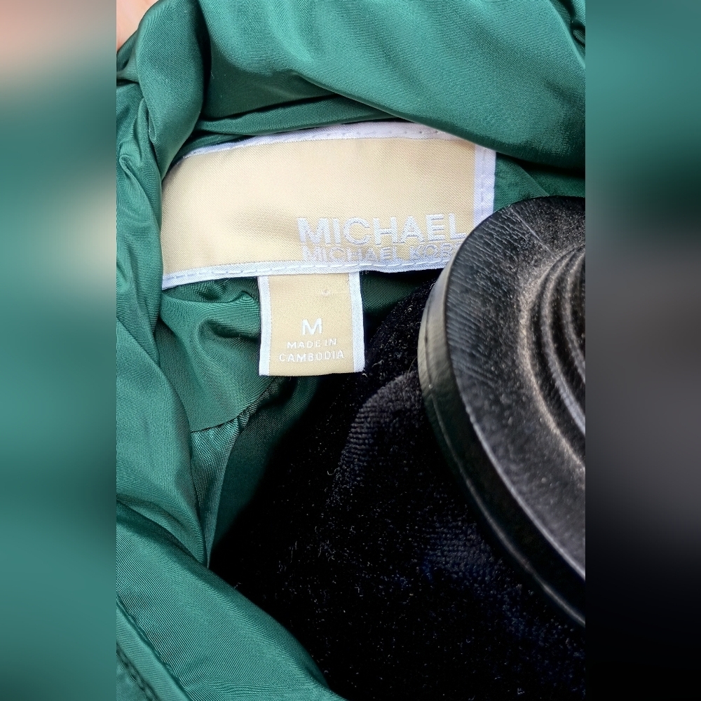 Michael Kors Green Puffer Vest with Gold Buttons_M - Picture 4 of 7